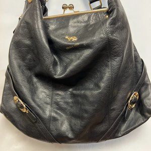 Emma Fox Black Leather Shoulder Bag